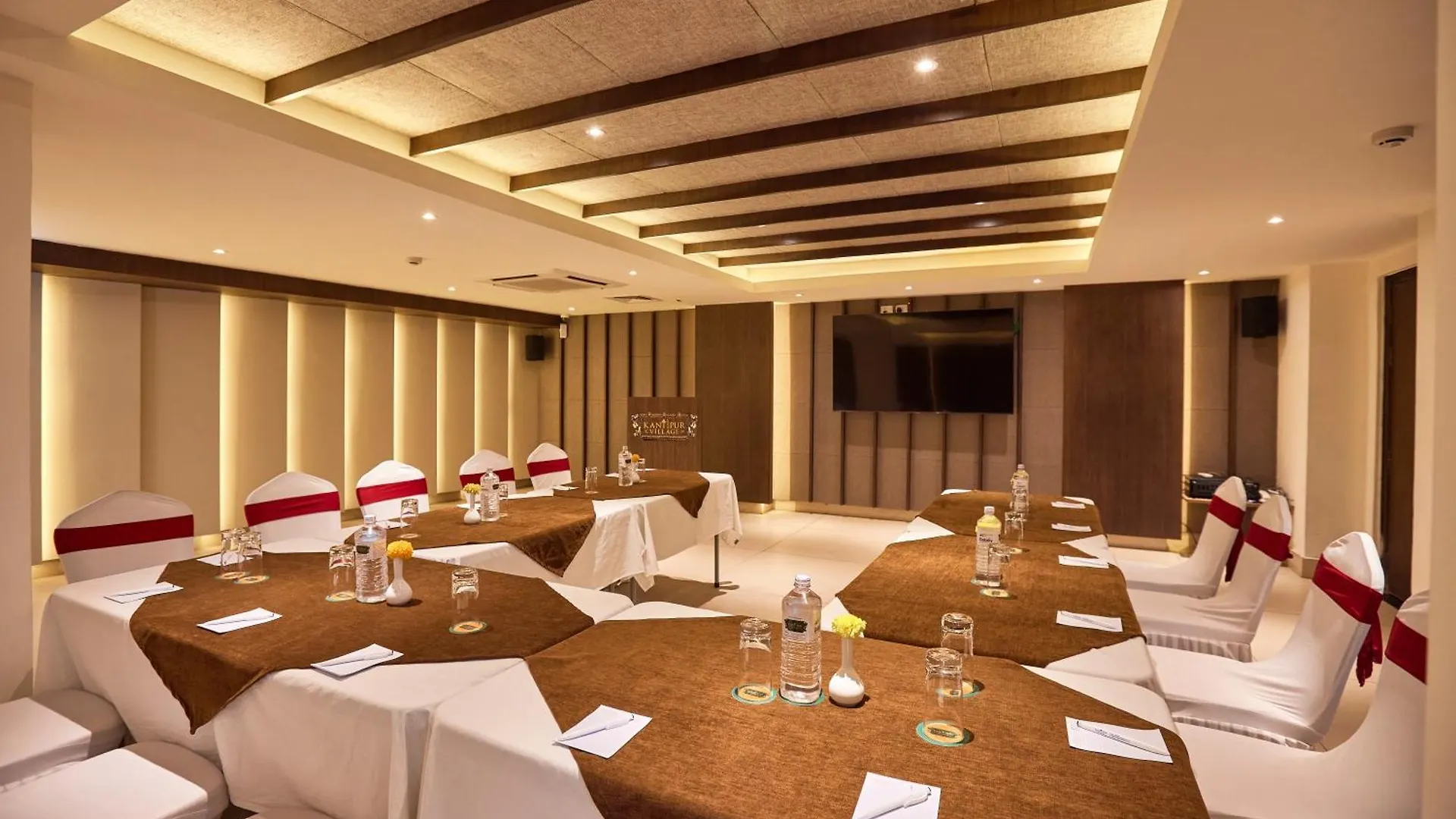Hotel Kantipur Village Kathmandu